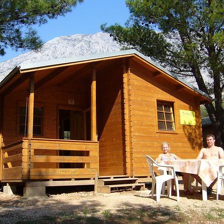 Victoria Cottage Camping Dole Blato  Eksteriør billede